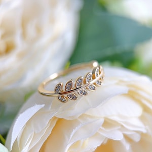 Gold leaf open ring • Leaf open ring • Cz gems adjustable ring • Gold stackable ring • Gift for niece