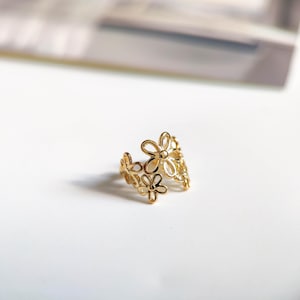Boho Gold Floral Ear Cuffs – Perfect for Vintage Lovers & Free Spirits