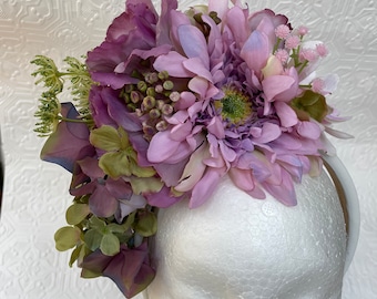 Floral fascinator/headpiece