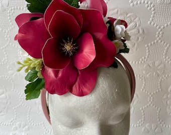 Floral fascinator/headpiece