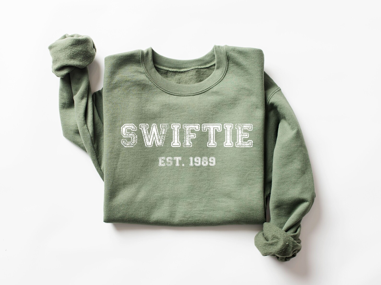 27 Best Taylor Swift Gifts to Give in 2023