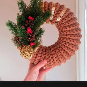 Christmas Wreath Pattern