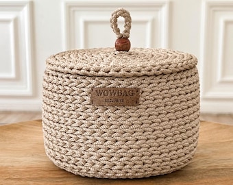 Patrón de cesta de ganchillo con tapa: cesta redonda de cuerda para almacenamiento y decoración del hogar (términos estadounidenses)