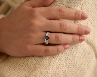 Sterling Silver Cremation Ring: Entwined Crystal Pet Memorial Keepsake