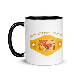 Cuisine : plateau de charcuterie Champion, viande et fromage, tasse avec couleur à l'intérieur