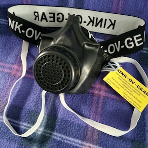 Gasmasker rubberen jockstrap gemakkelijke toegang Geschikt voor snuffelslang. KINK OV-STOFFEN. Clubwear codpiece gay latex broekje Jockstrap string filter