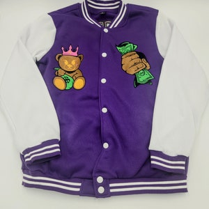 Chaqueta universitaria bordada