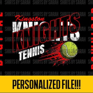 Puede incluir: Gr&aacute;fico de descarga digital negro con el texto "Kingston Knights Tennis" en blanco y rojo. Se presenta una pelota de tenis con rayas rojas. Tambi&eacute;n est&aacute;n presentes las palabras "Descarga digital" y "Archivo personalizado!!!".