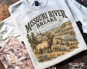 Missouri River Breaks Montana Sweatshirt, Vintage Elk Crewneck, Montana Wildlife Shirt, Retro Outdoors Gildan Unisex Sweatshirt