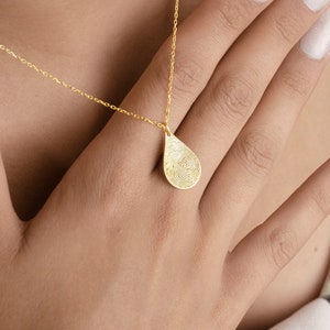 Fingerprint Necklace  Memorial Gift, Thubmprint Jewelry,, Keepsake Necklace, Cremation Jewelry, Remembrance Nekclace