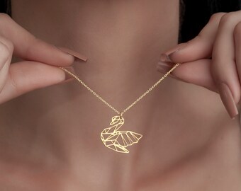 Collier origami cygne, collier canard en or, pendentif cygne en or, bijoux animaux, cadeau pour maman, collier oiseau, cadeaux cygnes, collier minimaliste