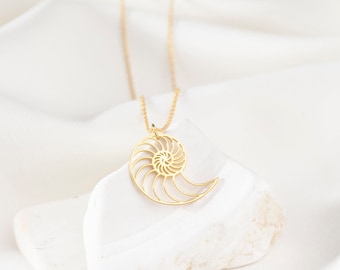 Seashell Necklace  Beach Jewelry, Mermaid Pendant, Snail Necklace, Shell Necklace, Gift For Her, Summer Necklace