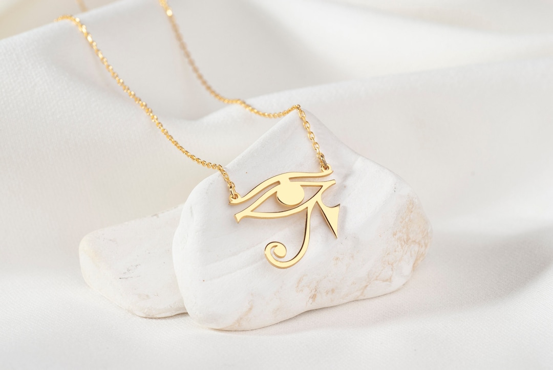 Lush Eye Of Ra Necklace Picture in 4K Lush Eye Of Ra Necklace Picture in 4K