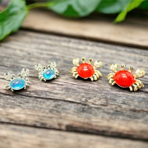 Oceanic Crab Stud Earrings - Coastal Jewelry Accessory