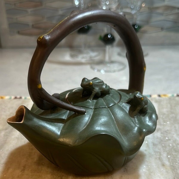 Vintage Ceramic Clay Stoneware Frogs and Lilly Pad Twig Handle Tea Pot