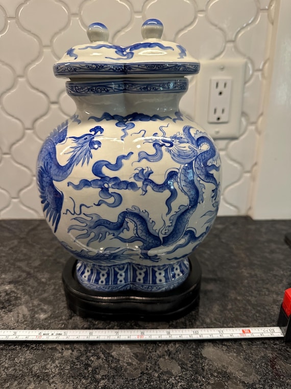 Blue & White Porcelain Double Gourd Vase - Phoenix Design Blue & White Porcelain Double Gourd Vase - Phoenix Design