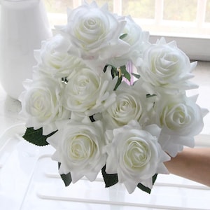 12 real touch roses