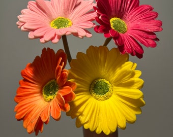 8 Real touch gerbera daisies