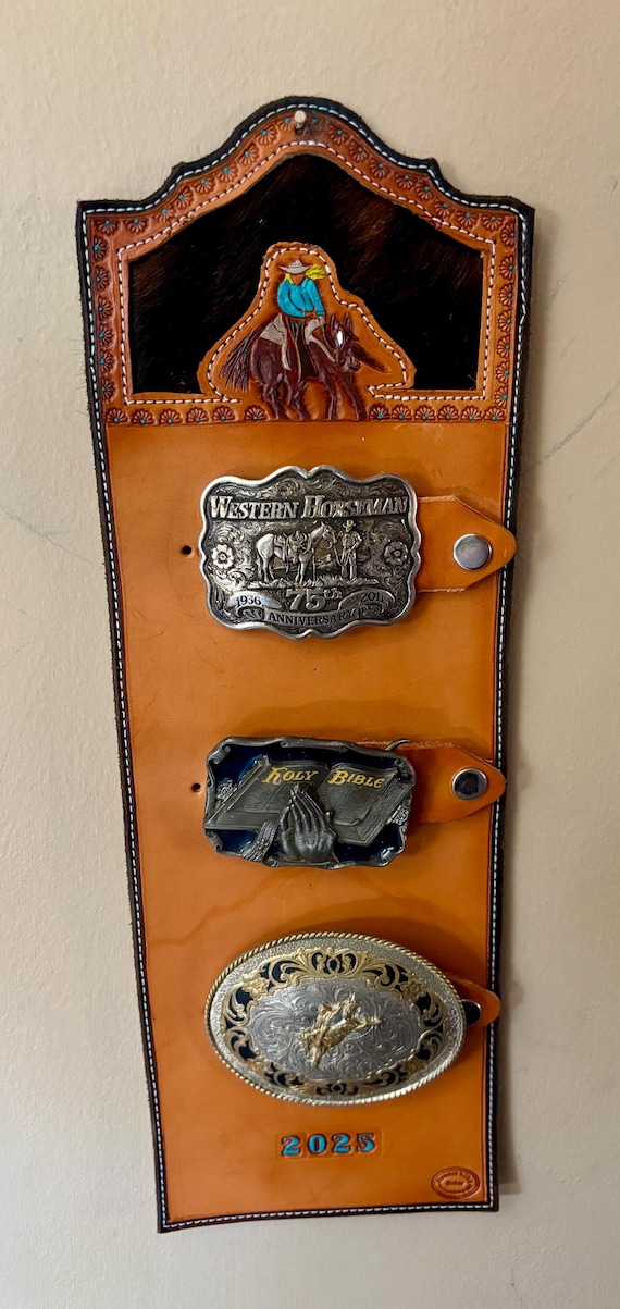 Custom Tooled Leather Buckle Holder - Etsy display picture 1