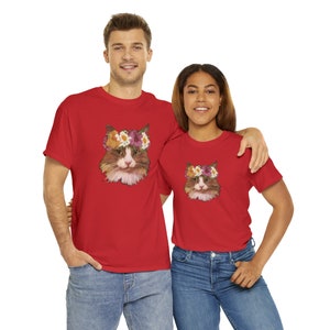 A cat wearing a flower crown Unisex Heavy Cotton Tee