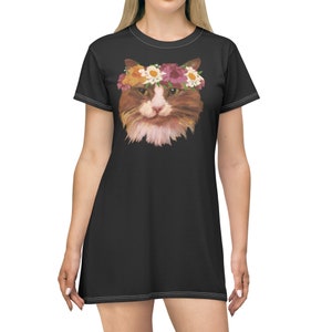 A cat wearing a flower crown T-Shirt Dress (AOP)