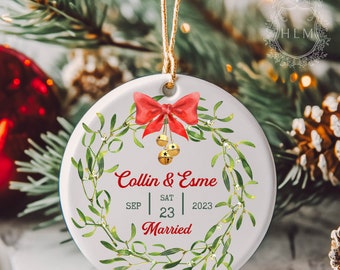 Christmas Married Ornament- Personalized Wedding Gift- Married Ornament- Mr and Mrs Christmas Ornament- Couples Ornament Gift- Gift Ornament