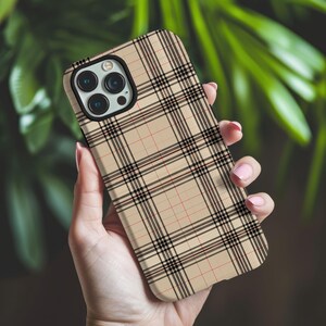Vintage Check Pattern Phone Case: Tough Protective Cover