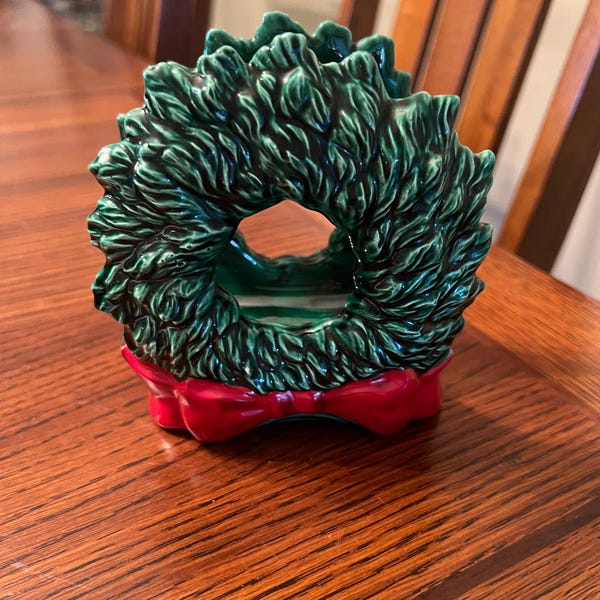 Vintage Christmas Wreath Ceramic Napkin Holder
