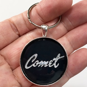 Emblema de para-lama cromado vintage Mercury Comet, grade, porta-malas, roda, logotipo, chaveiro de 1,2" de diâmetro