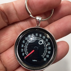 Brelok do kluczy z prędkościomierzem Camaro 1. generacji 160 MPH o średnicy 1,2 cala
