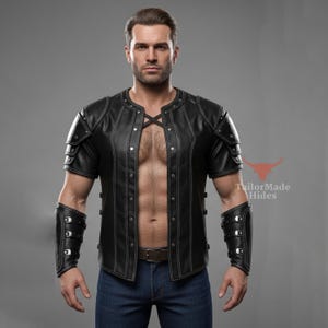 Armadura de cuero negro para hombre - Cuero auténtico hecho a mano - Armadura vikinga - Cuero para cosplay - Parte superior 100 % cuero genuino