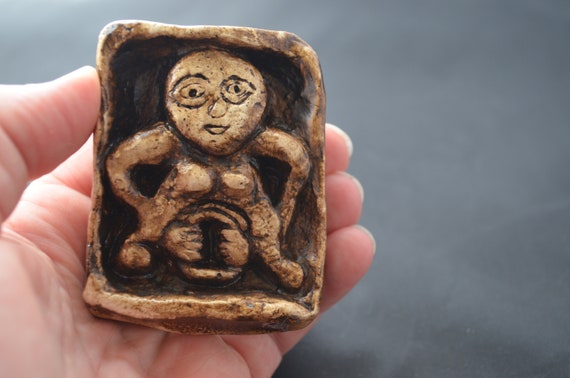 Sheela na gig small Indoor wall plaque. Pagan fertility goddess. Altar piece Fertility symbol. Hand made wall art. Original sculpture.