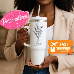 Personalized Maid of Honor Tumbler 40 oz with Handle – Custom Name & Floral Design, Bridal Party Gift, Minimalist Bachelorette Cup