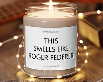 Esto huele a vela de broma divertida de Roger Federer, fanático del tenis, merchandising de celebridades de decoración estética, fanático de Roger Federer, regalo de tenis, jugador de tenis