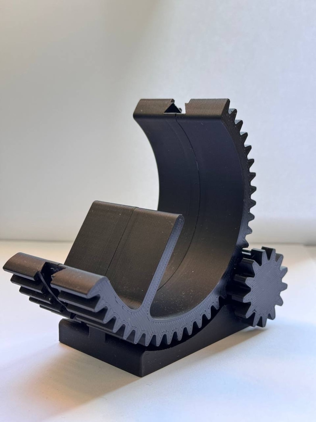 3D Printed Phone Holder gear Desing Phone Stand Mechanical Best Gift ...