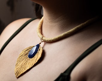 Dyed thread necklace with pericon and leaf-shaped sodalite pendant / textile necklace / thread necklace