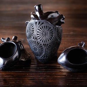 corazon negro, barro negro, artesanias oaxaca, arterias negro, Coyotepec