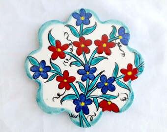 Exquisite Iznik Style Ceramic Coaster with Floral Motifs - Handpainted Turkish Cini Art Tile