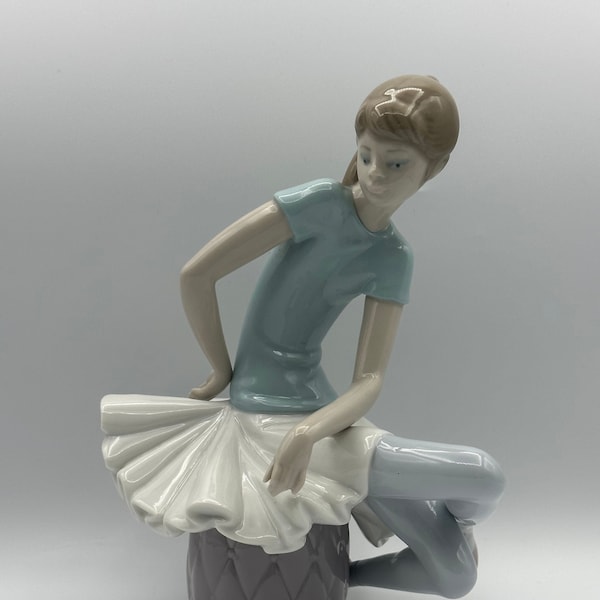 Lladro Julia Ballerina Gairl Figurine en porcelaine #1361