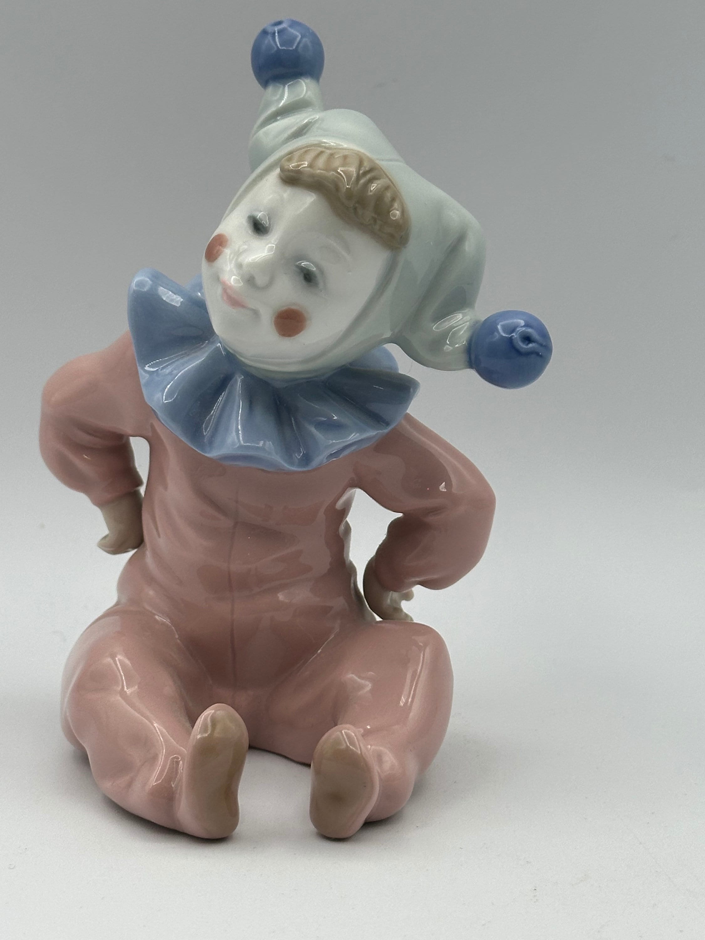 リヤドロ若い道化師