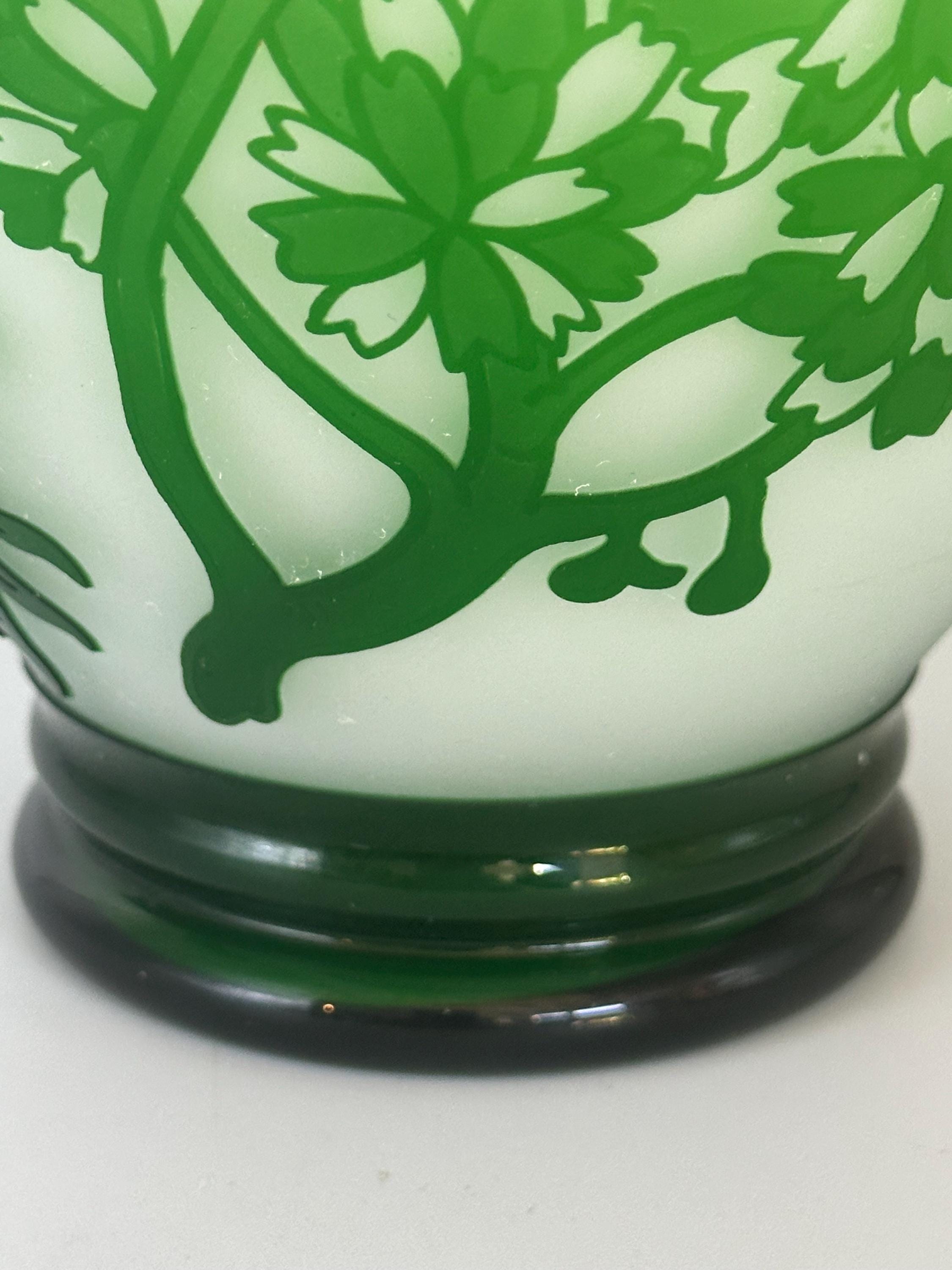 ヴィンテージ中国レリーフガラス花瓶 - Etsy 日本