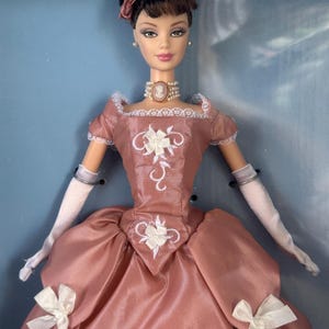 2000 Wedgwood Barbie Doll, Limited Edition (NIB)
