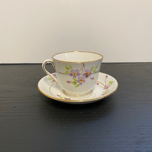Tasse à thé et soucoupe en porcelaine tendre Phoenix - fabriquées en Angleterre
