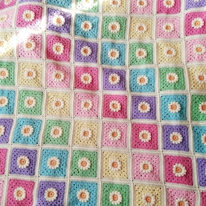 Crochet daisy granny square blanket pattern PDF, Crochet pastel rainbow flower daisy pattern, Crochet daisy baby and throw blanket pattern