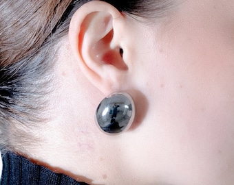 Modern Titanium Steel Oval Stud Earrings: Hypoallergenic Geometric Design