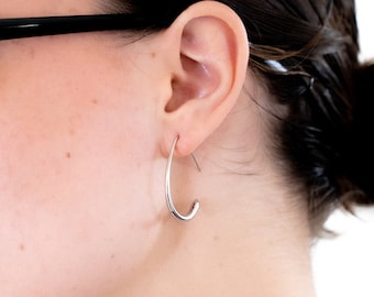 Geometric Waterdrop Silver Earrings: Modern C Hoop Design