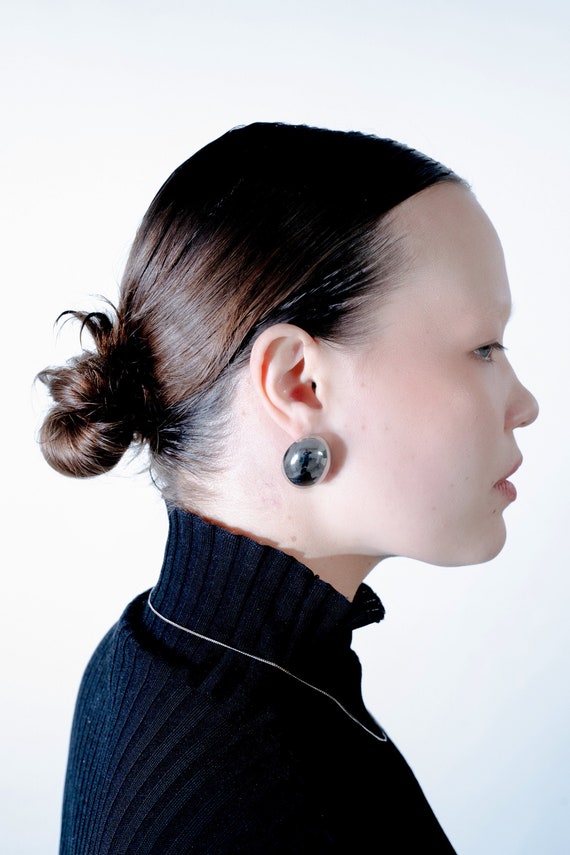 Modern Titanium Steel Oval Stud Earrings: Hypoallergenic Geometric Design