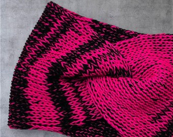 Handmade Knit Twist Headband Ear Warmer – Neon Pink & Black