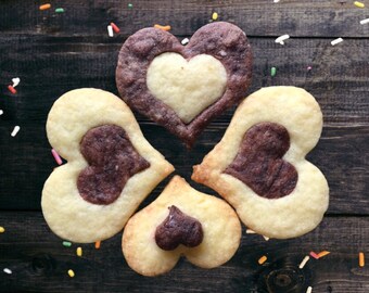 ab 100g Schwarz Weiß Gebäck Valentinstag Geburtstag Liebe Gastgeschenk Plätzchen Kekse  Dankeschön Ostern ( 33,00/kg)