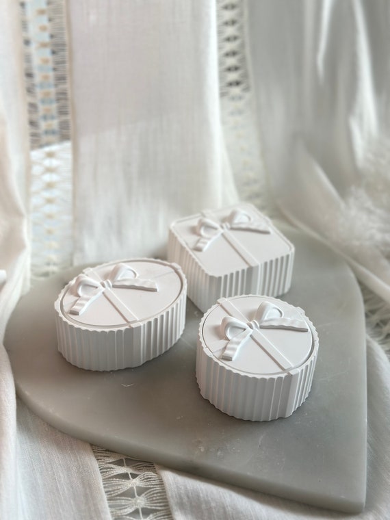 Bow Coquette Jewelry Box, Bow Trinket Box, Ring Box, Ribbed Storage Jar, Rococo Decor, Aesthetic Catchall Box, Candy Jar with Lid